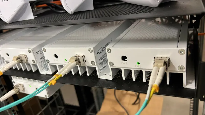 Amplifi-Qx signal booster systems